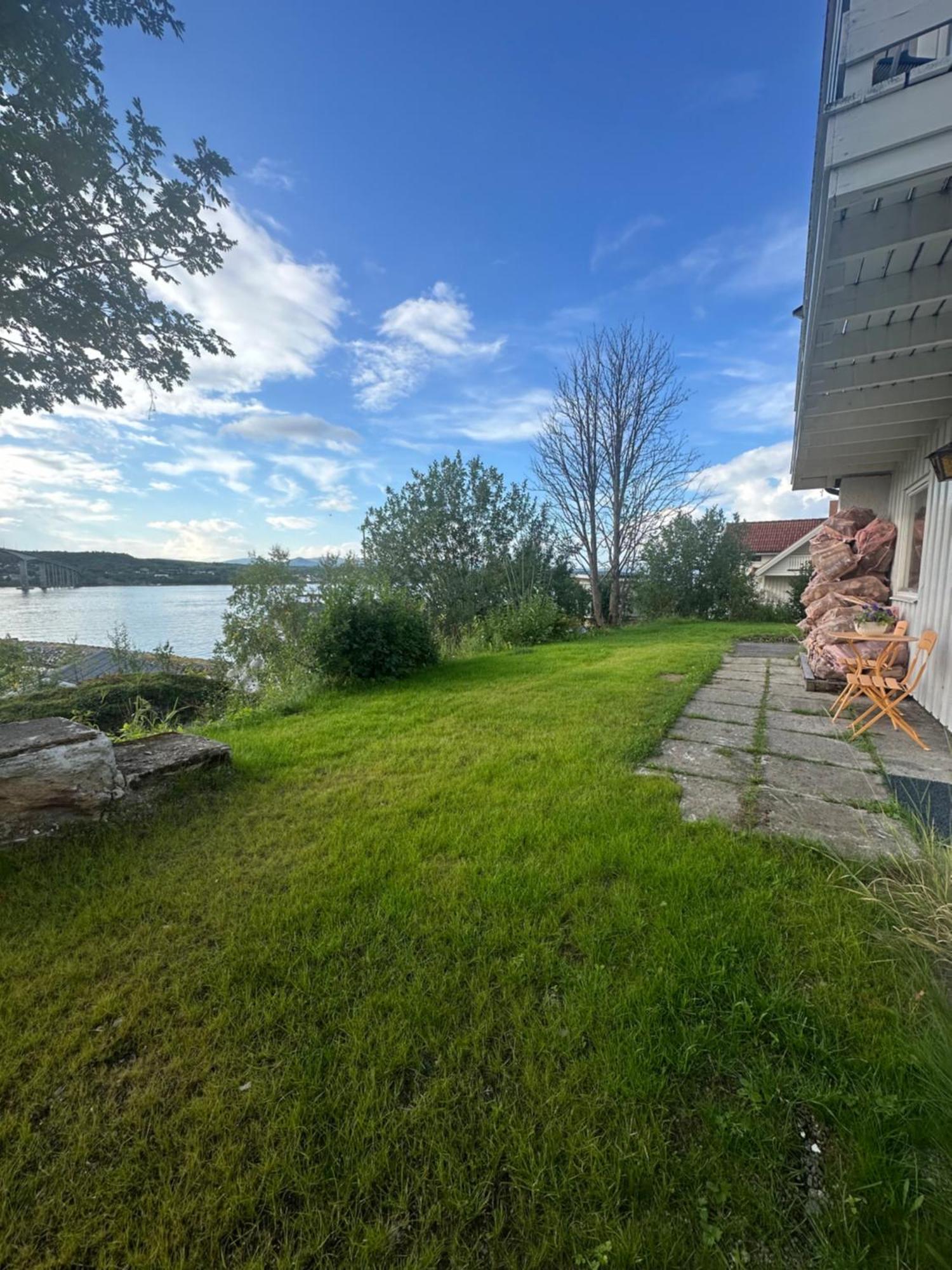Apartamento Gateway Senja Finnsnes Exterior foto